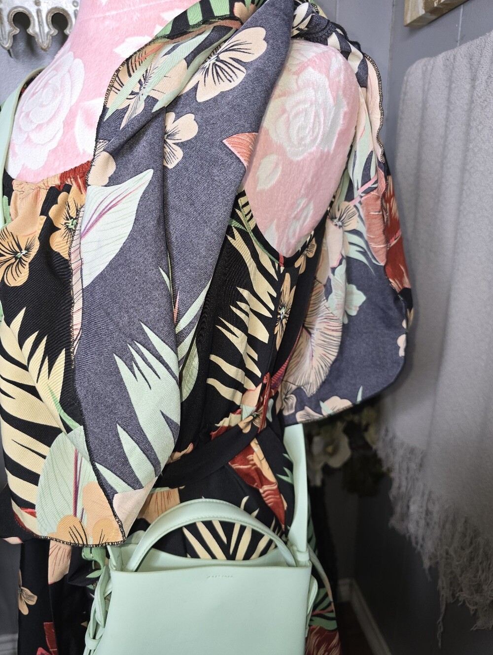 Skue Curve Off-Shoulder Tropical Print Romper - Black Floral + FREE H&M Bag - Picture 8 of 8